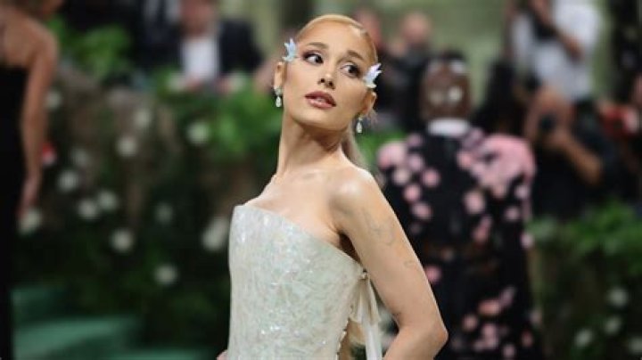 Ariana Grande Nipple: A Comprehensive Exploration