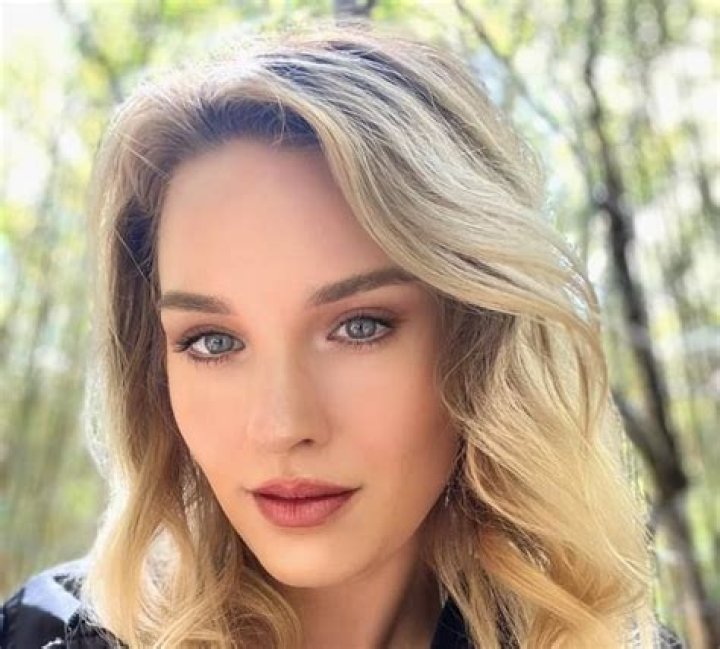 Bonni Gee Age: A Comprehensive Guide to Her Life, Career, and Achievements