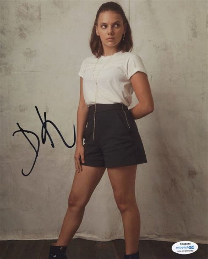 Dafne Keen: A Rising Star on OnlyFans