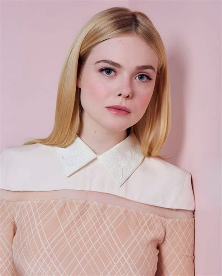 Emotional Depth: Elle Has a Unique Talent for Conveying Nuanced Emotions
