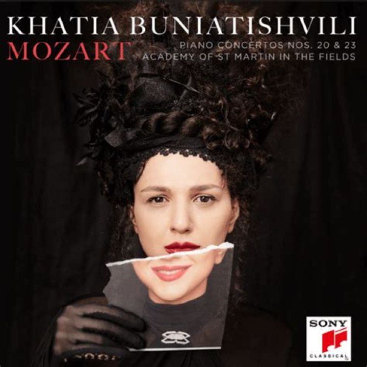 Exploring the Life and Career of Khatia Buniatishvili: Marriage and Beyond