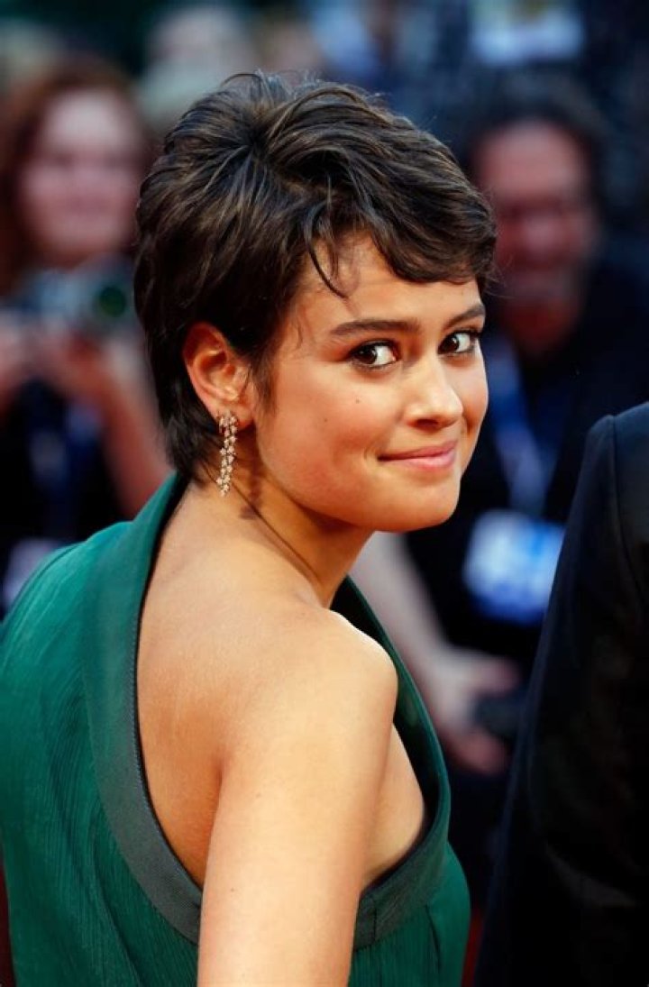 Exploring the Life and Career of Rosabell Laurenti Sellers
