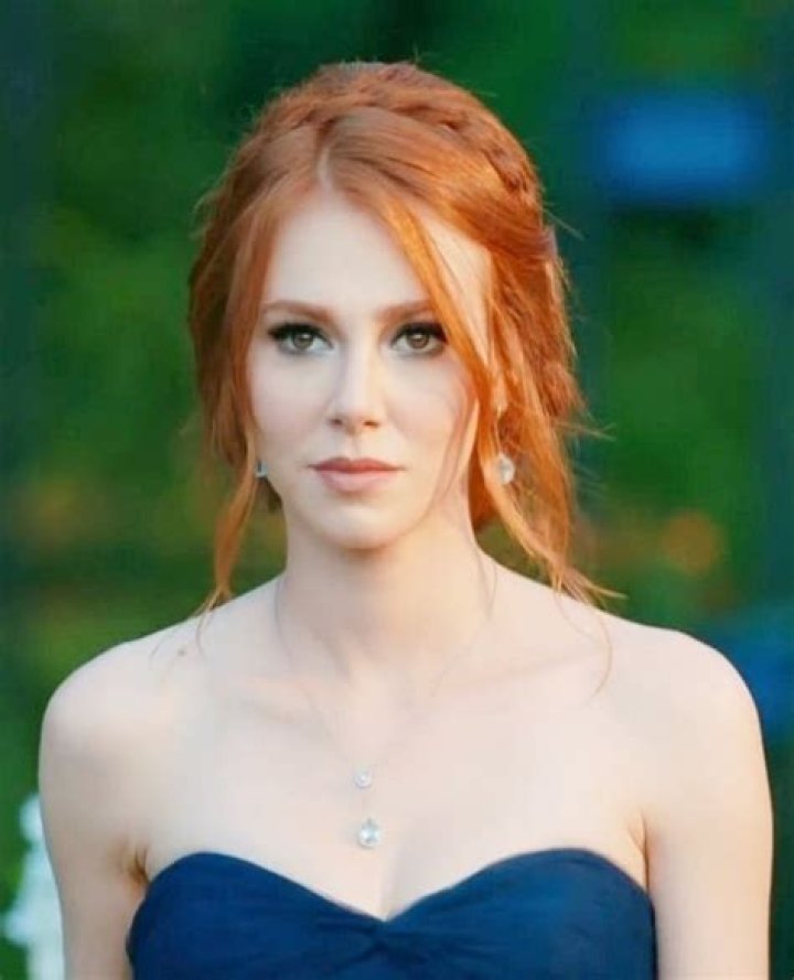 Exploring the Life and Career of the Red-Haired Turkish Actress