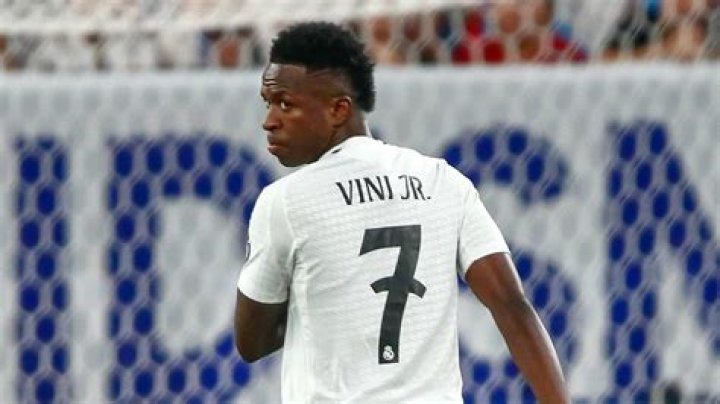 Exploring the Life of Vinicius Junior and His Son
