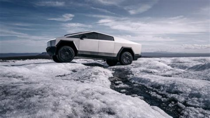 Exploring the White Cybertruck: The Future of Electric Vehicles