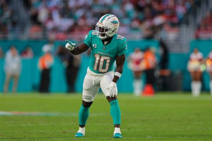 Exploring Tyreek Hill's Height: How It Affects His Game