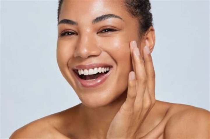 Flawless Nude Looks: The Diva&rsquo;s Ultimate Guide to Glowing Skin