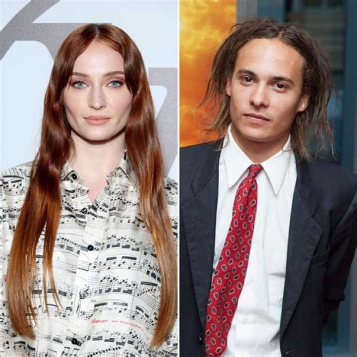Frank Dillane's Wife: Unveiling the Personal Life of the Talented Actor