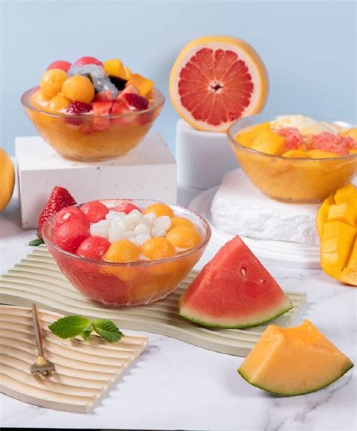 Fresh, Icy Melon Edison: Summer's Sweetest Treat!