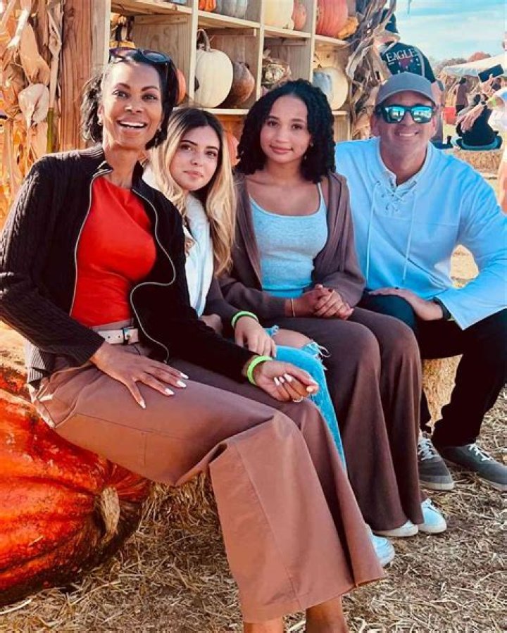 Harris Faulkner Siblings: Exploring the Family Background of a Renowned Journalist
