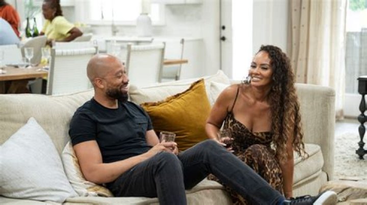 How Tall is Evelyn Lozada: An In-Depth Look at Her Height and Life