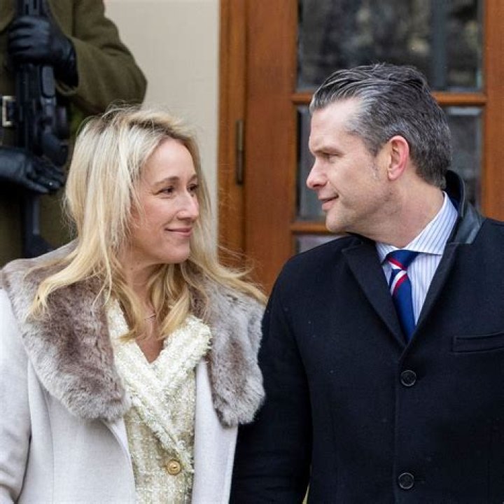 Jennifer Rauchet: Fox News Producer & Pete Hegseth's Wife - Uncovered