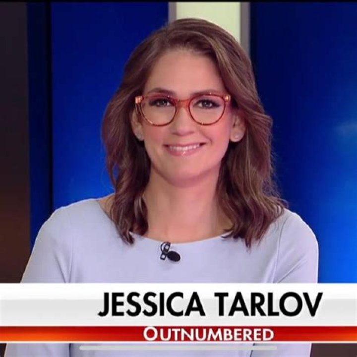 Jessica Tarlov in Bikini: A Look at the Media Personality's Style and Confidence