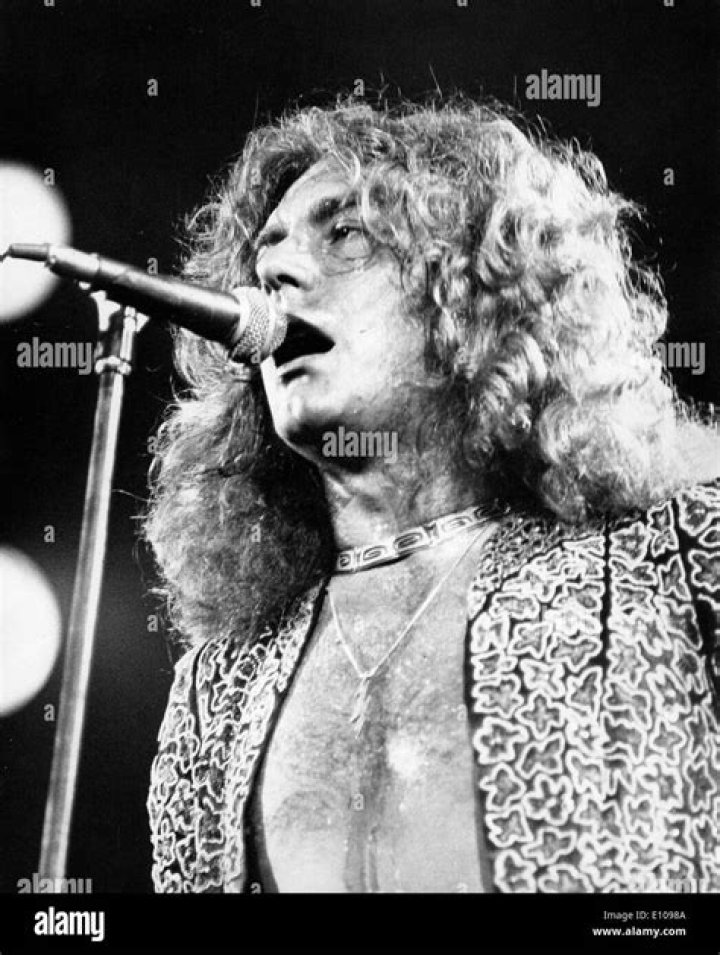 Legendary Robert Plant: Unveiling the Led Zeppelin Singer