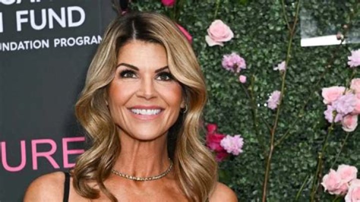 Lori Loughlin Measurements: The Complete Guide to Her Life, Career, and More