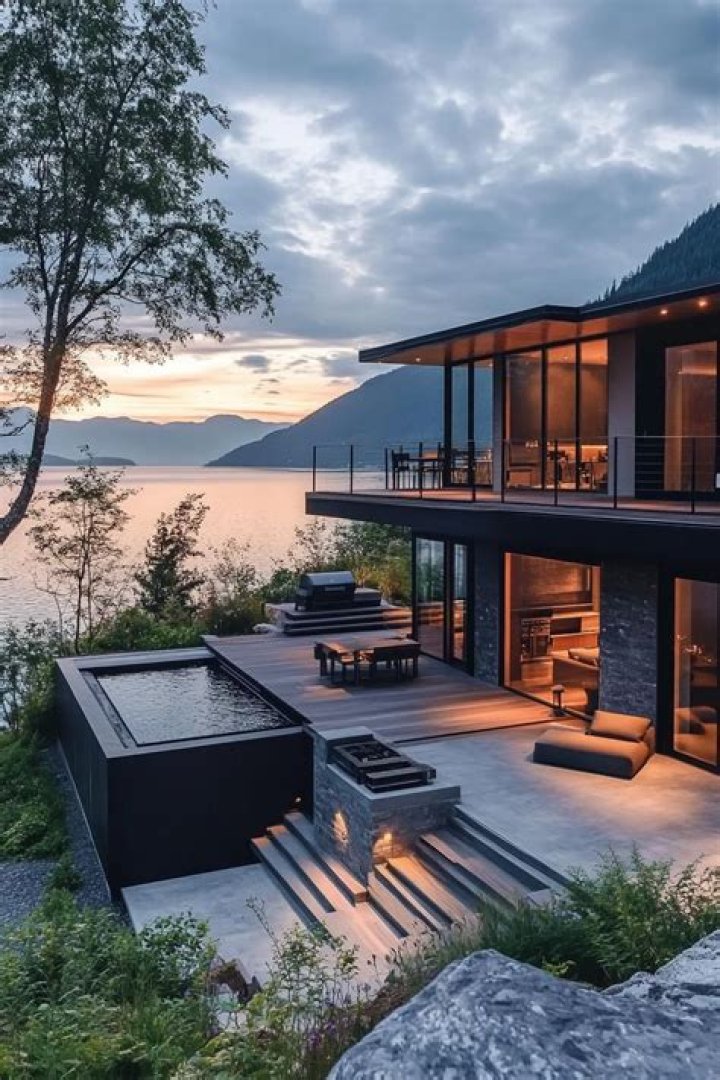 Luxury Stay at Ruthcliffe Lodge: Stunning Views & Lakeside Retreat