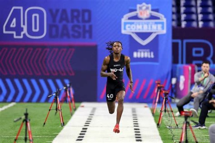 Michael Vick 40-Yard Dash: Fastest Time & Details
