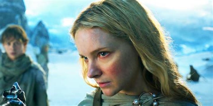 Morfydd Clark: Rising Star of the Screen