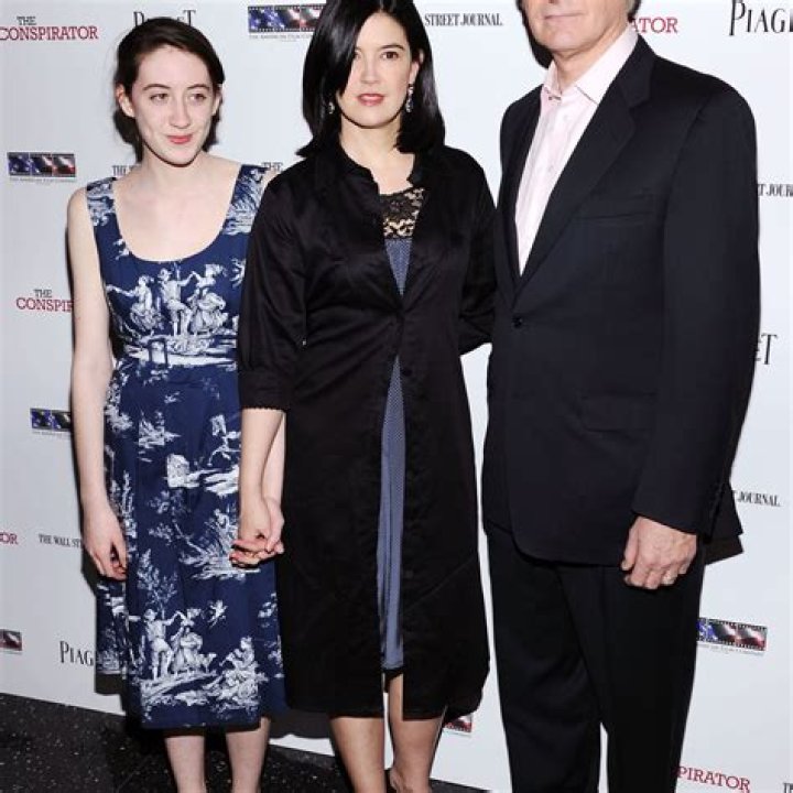 Phoebe Cates: A Look at Her Life and Career in 2024