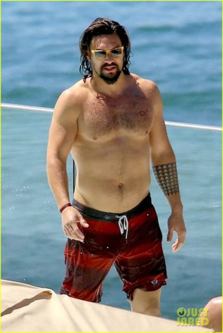 Shirtless Aquaman: The Evolution of a Hero
