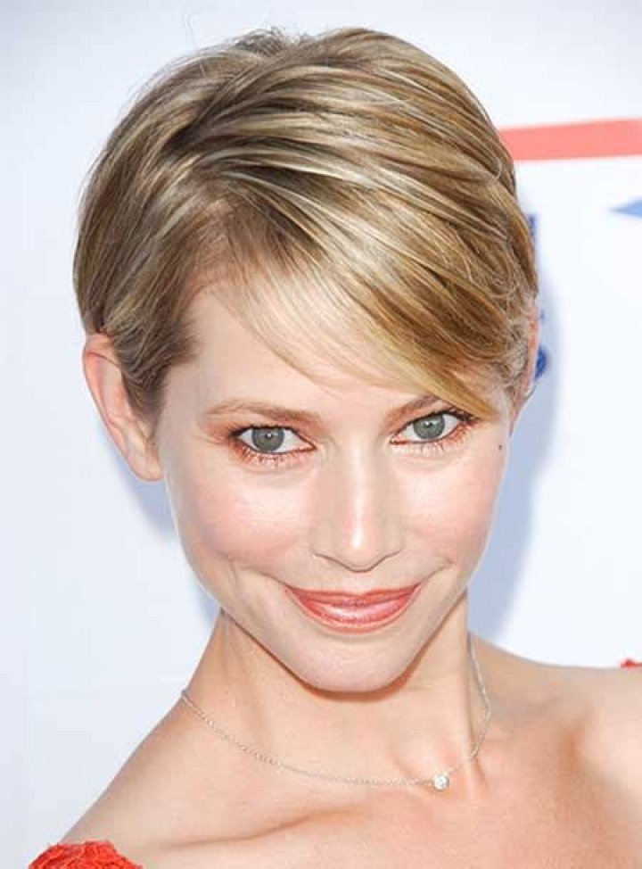 Short Haircuts for Narrow Faces: The Ultimate Guide to Finding Your Perfect Look