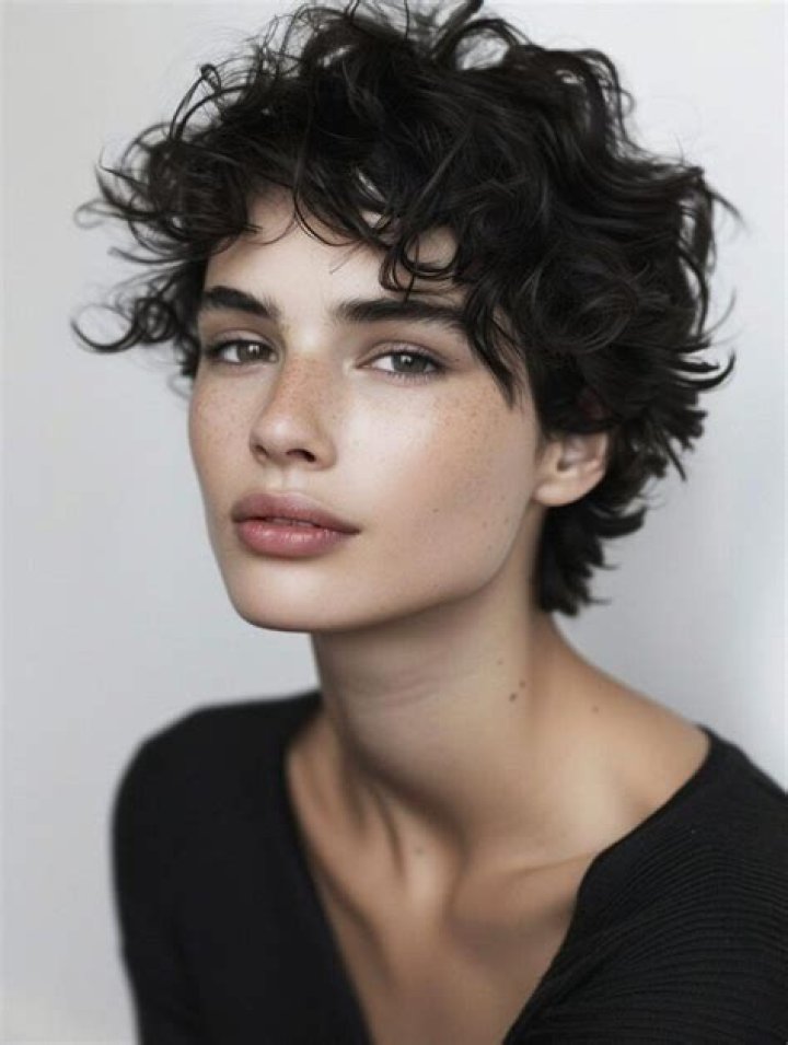 Short Kinky Haircuts: Embrace Your Natural Texture with Style