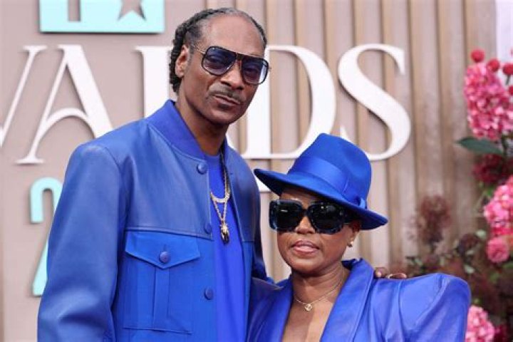 Snoop Dogg's Wife: A Deep Dive into the Life of Shante Broadus