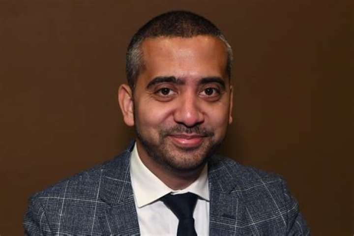 The Enigmatic Life of Mehdi Hasan's Wife: A Comprehensive Insight