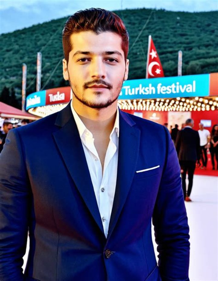 ألب نافروز: The Rising Star of Turkish Cinema