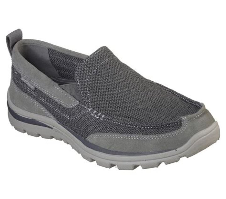 The Ultimate Guide to Slip-on Sneakers: Comfort and Style Without the Laces