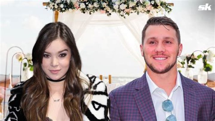 Unraveling Hailee Steinfeld's Romantic Life: Who Is Her Boyfriend?