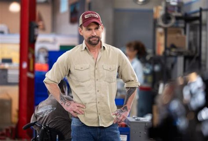 Unraveling the Charisma of Seann Scott