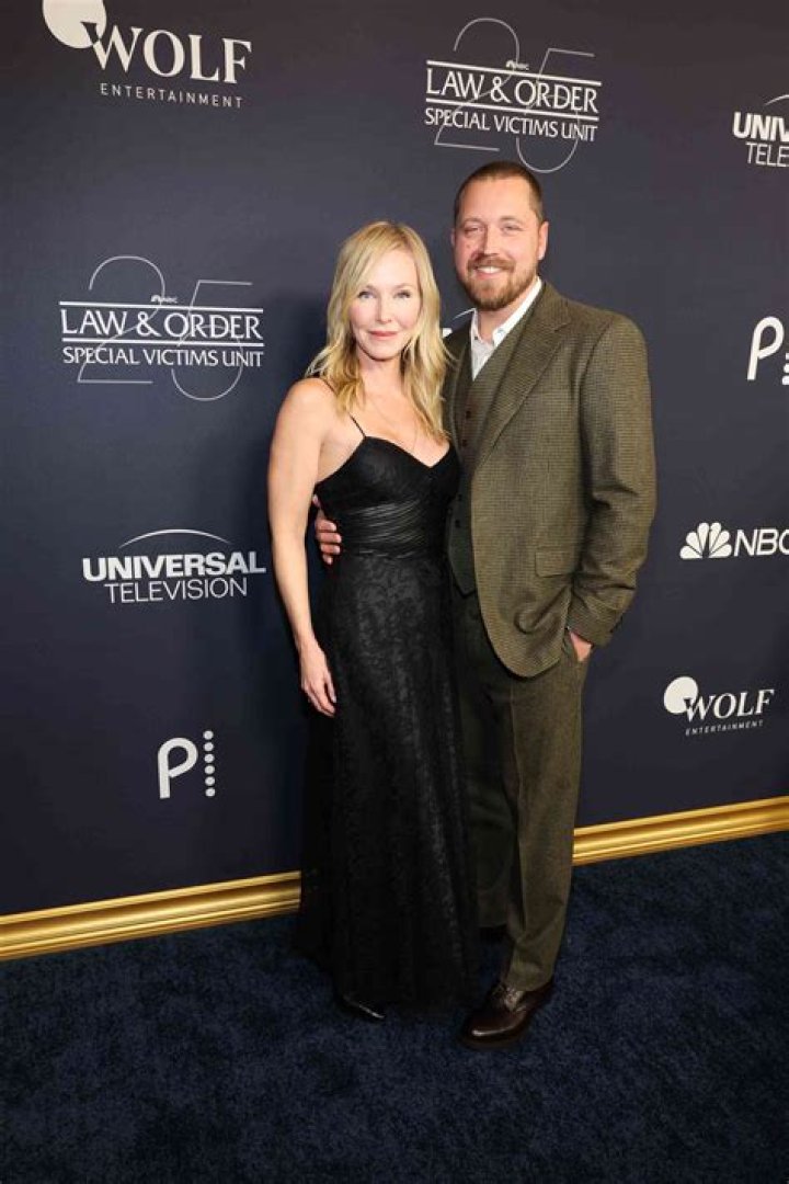 Unraveling the Connection Between Beau Richards and Kelli Giddish
