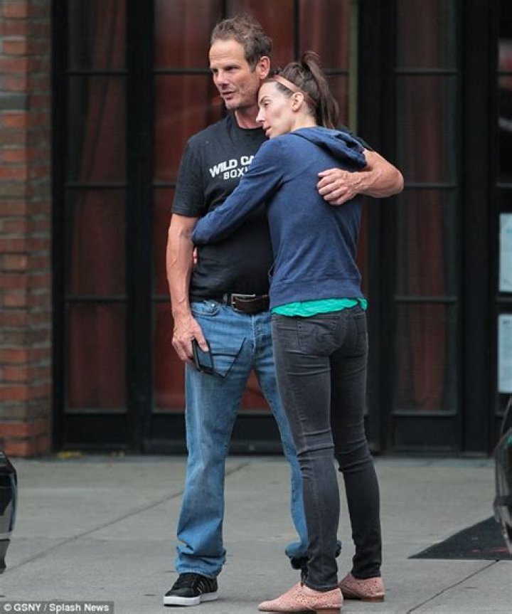 Unraveling the Mystery: Who is Whitney Cummings Dating?