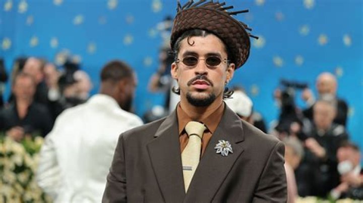 Unveiling Bad Bunny's Height: The Puerto Rican Star's Physical Presence