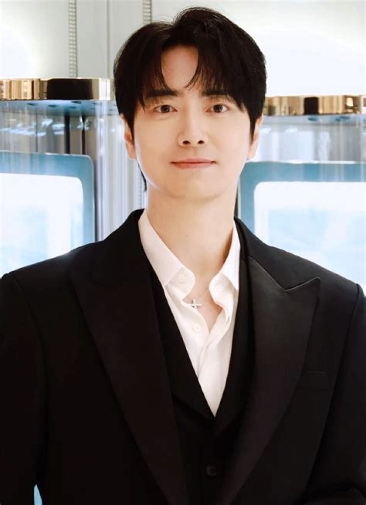 Unveiling the Charismatic Lee Joon Hyuk: A Journey Through His Life and Career