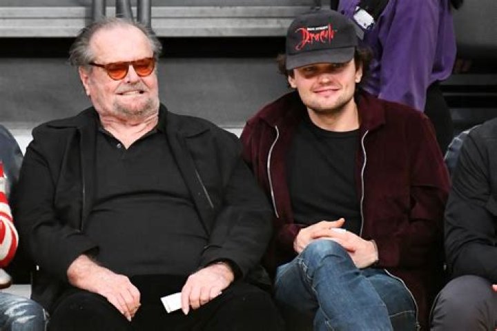 Unveiling the Dimensions of Jack Nicholson: Height, Weight, and More!