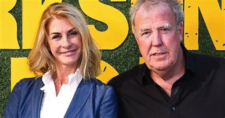Unveiling the Mystery: Lisa Hogan's Net Worth