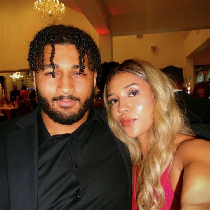 Unveiling the Mystery: Marshawn Lynch's Girlfriend