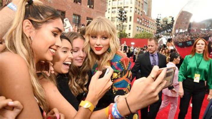 Unveiling the Surprising Connection: Taylor Swift's Influence on Diddy's Entourage